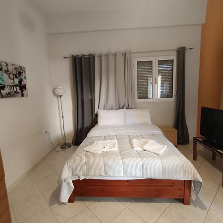 Cozy Apartment In The Center Of Aighion Achaia - Ground Floor - Ισόγειο Στουντιο Egio Exterior foto