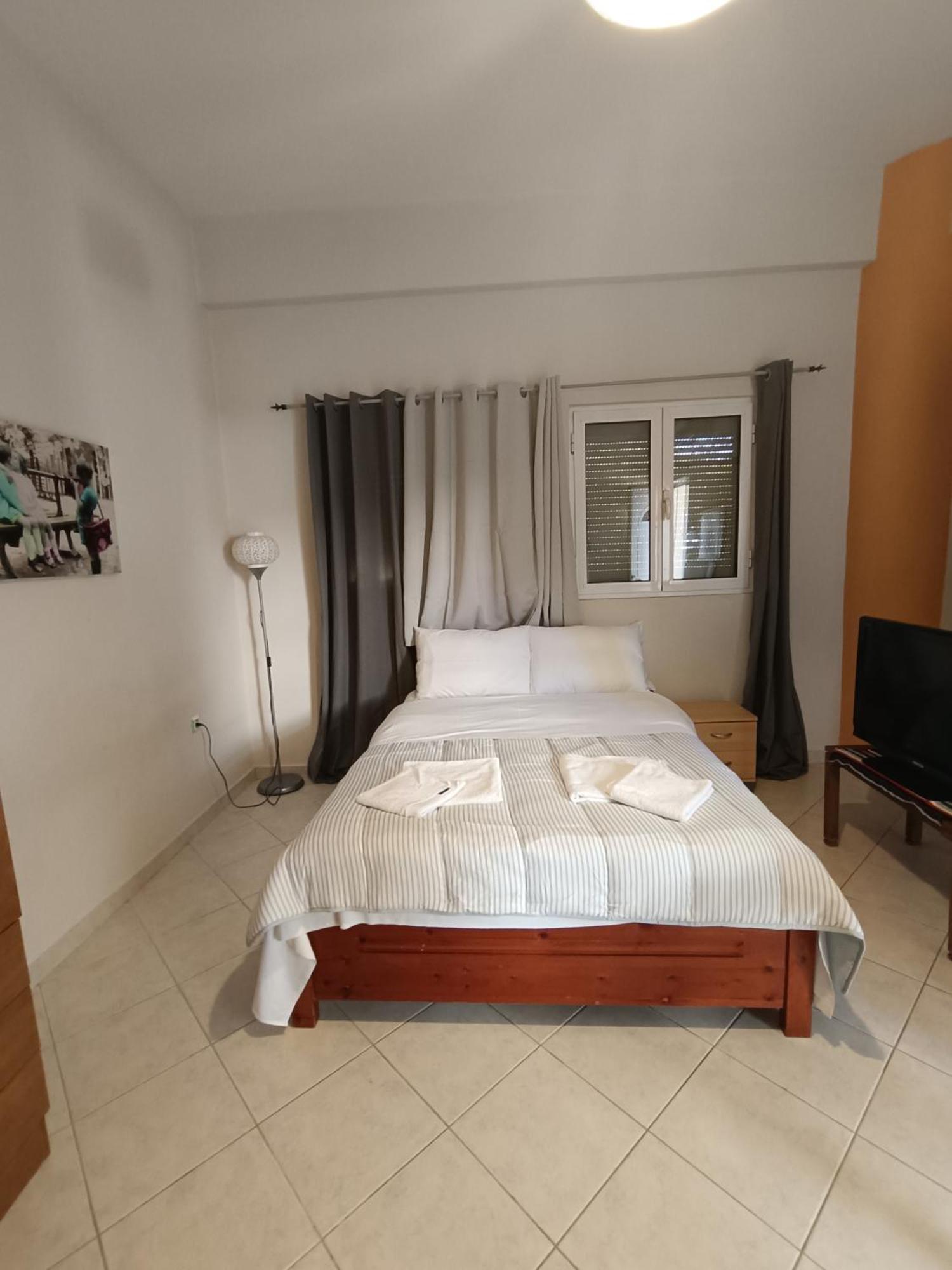 Cozy Apartment In The Center Of Aighion Achaia - Ground Floor - Ισόγειο Στουντιο Egio Exterior foto