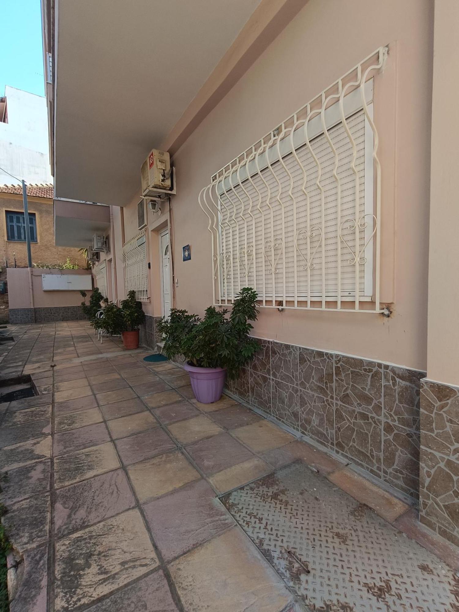 Cozy Apartment In The Center Of Aighion Achaia - Ground Floor - Ισόγειο Στουντιο Egio Exterior foto
