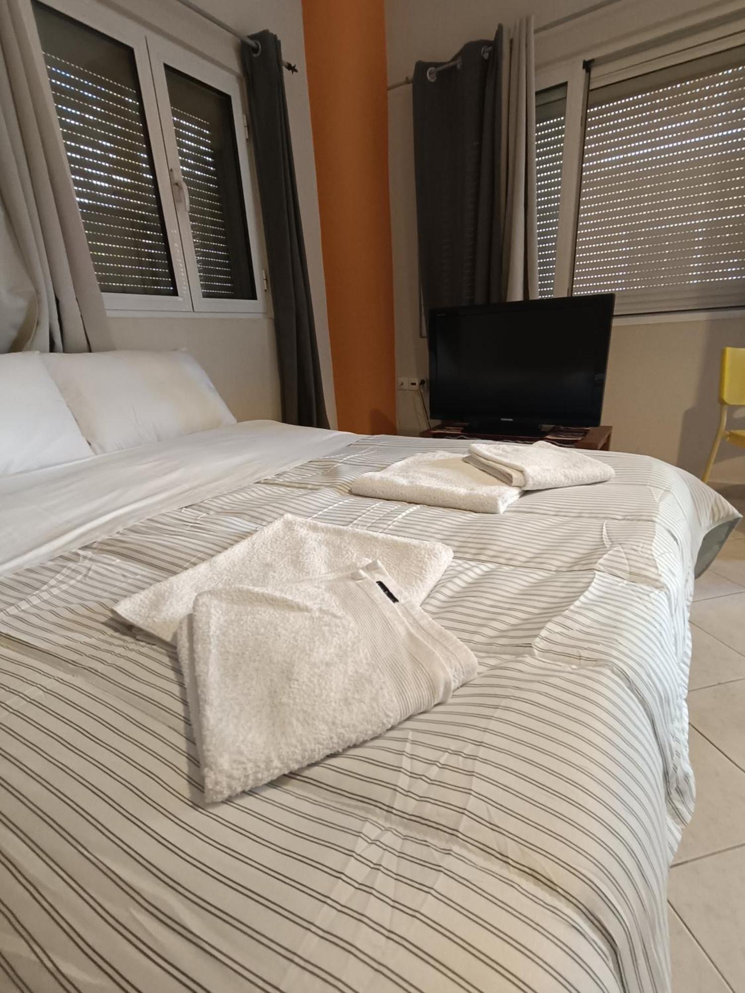 Cozy Apartment In The Center Of Aighion Achaia - Ground Floor - Ισόγειο Στουντιο Egio Exterior foto